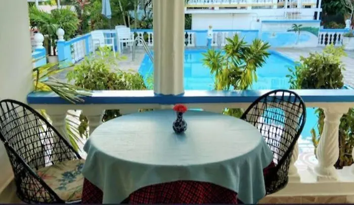 Villa Pink Hibiscus Montego Bay