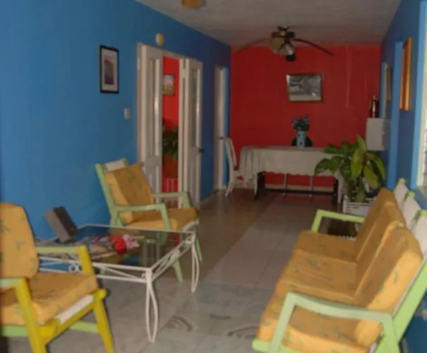 Pink Hibiscus Villa *